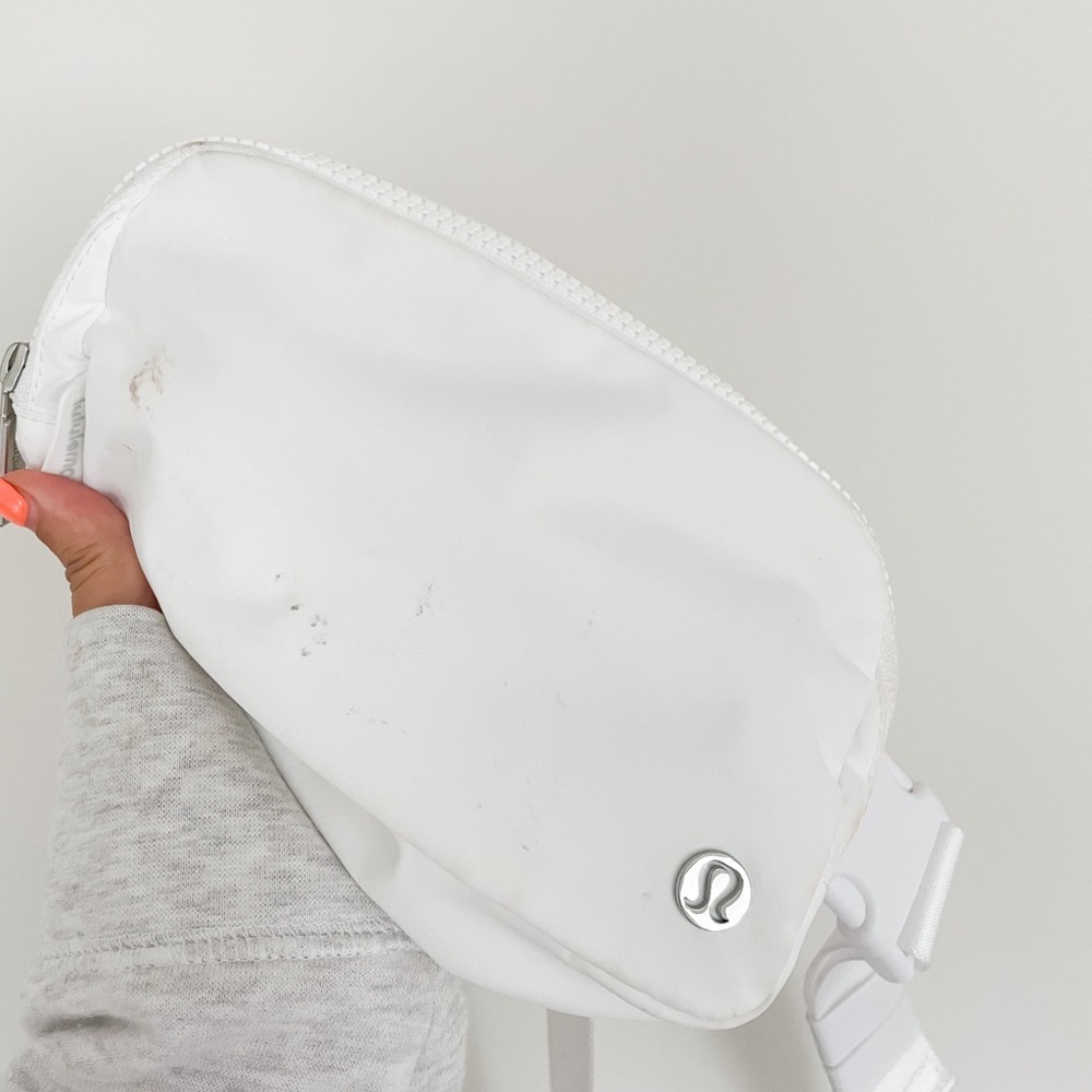 White Lululemon Belt Bag- Extended Strap